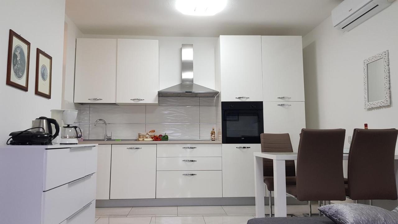 Apartman Ivan Senj  Exteriör bild